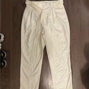 Elegant Women's Cream Cropped Pants